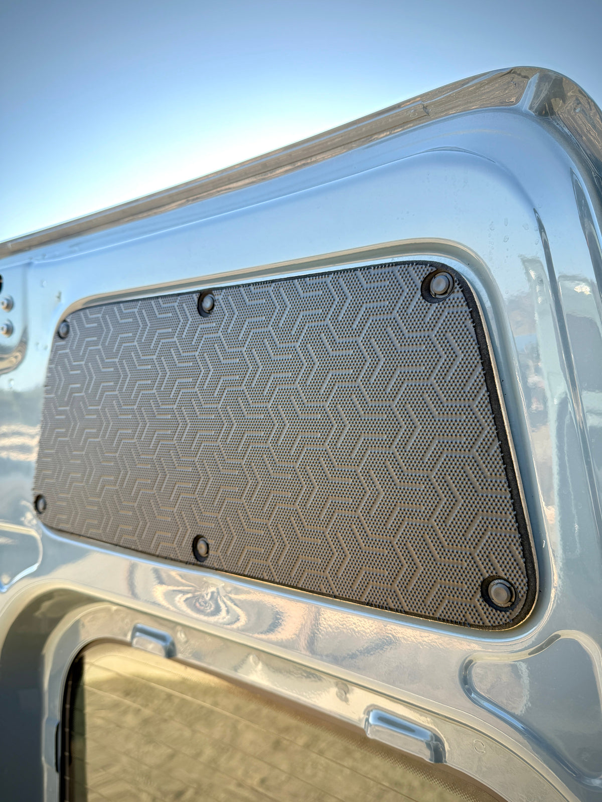 Sprinter Rear Door Panels – Set of Tetrapod Design (2007+)