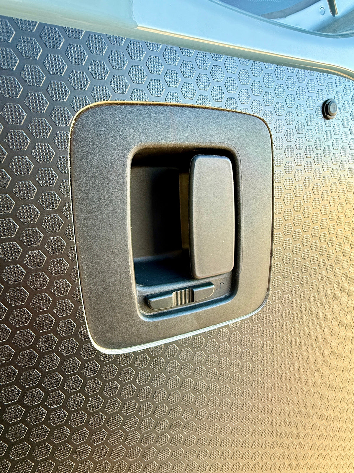 Sprinter Rear Door Panels – Set of Black-Hex (2019+)
