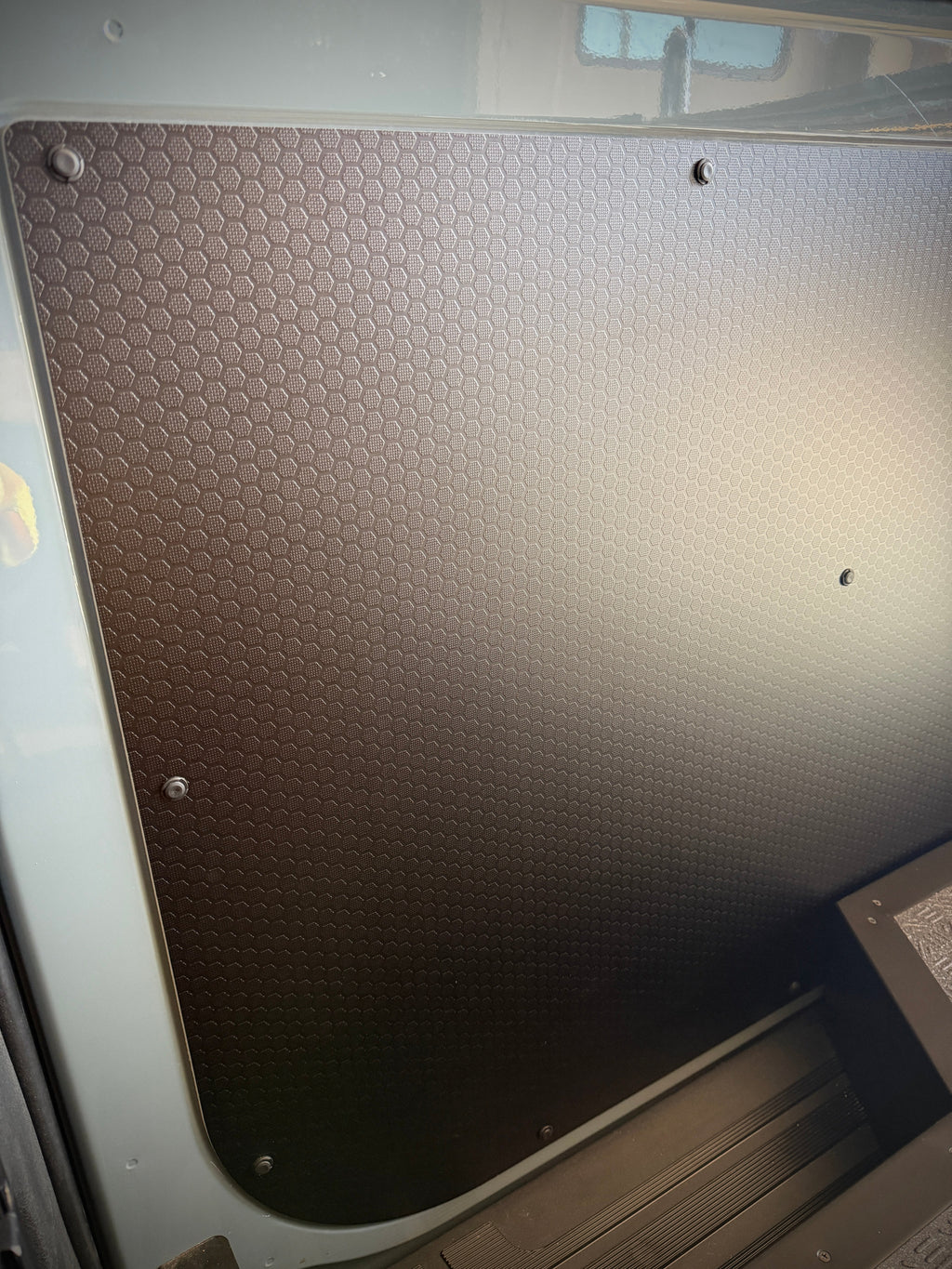 Sprinter Slider Lower Door Panel – Black-Hex (2007+)