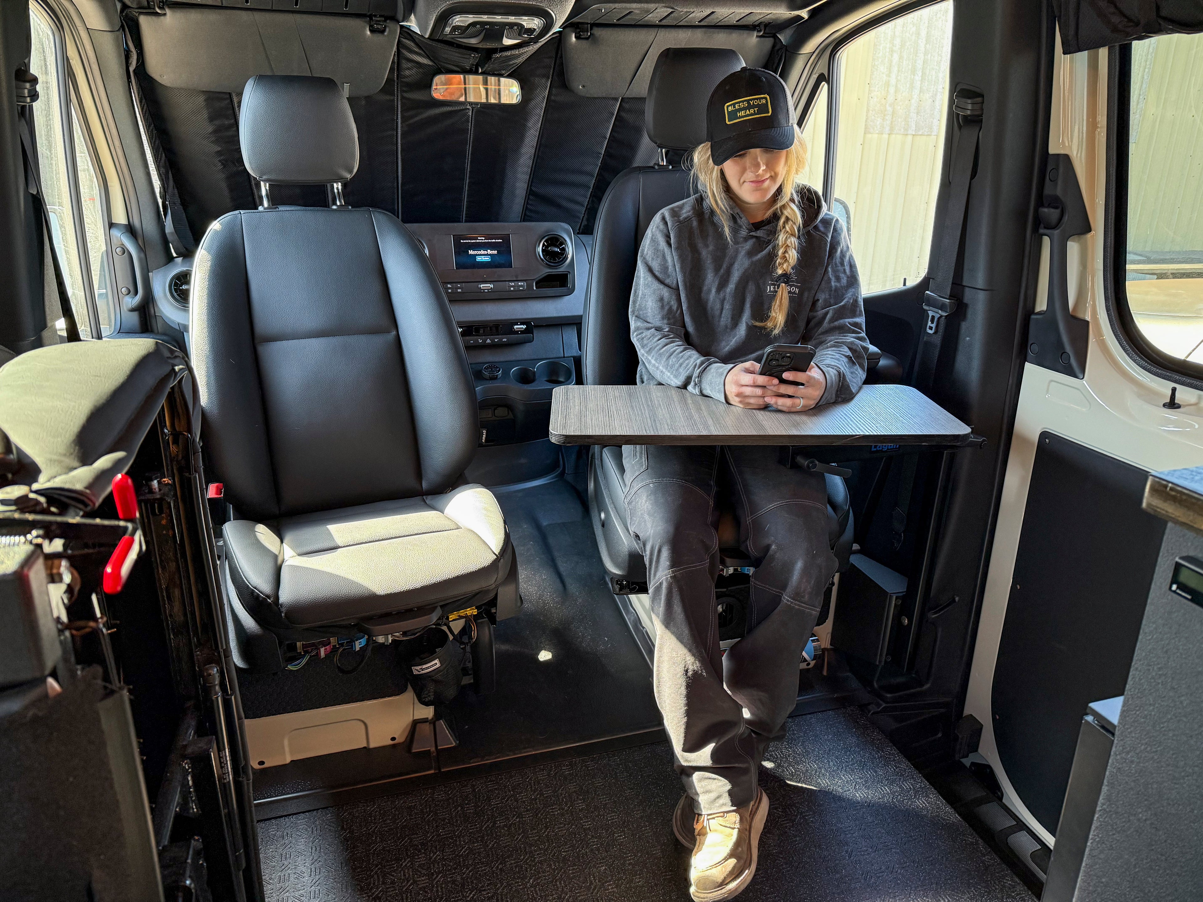 VANNON B-Pillar Mount for the LAGUN Table System