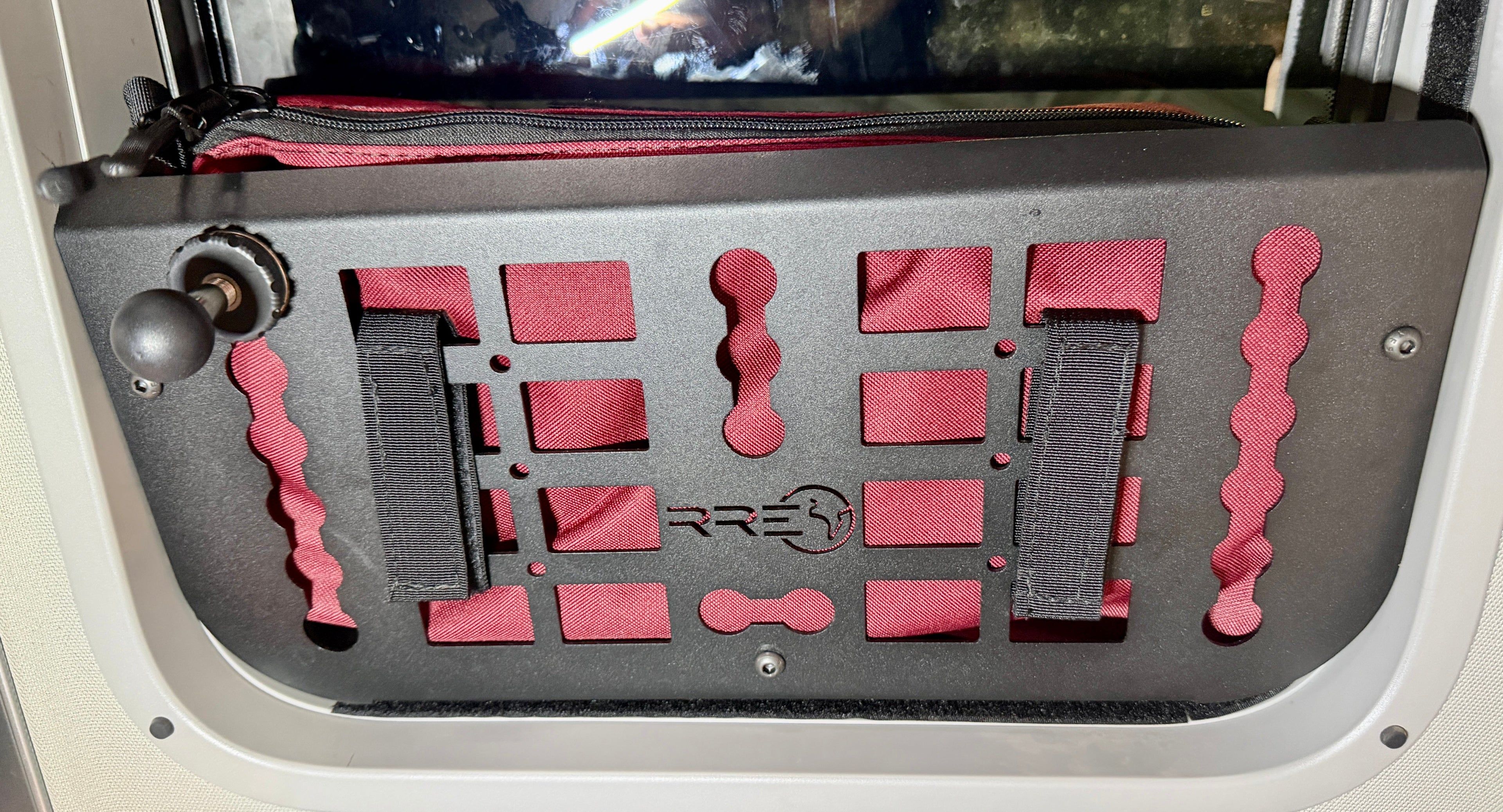 RRE Safari Window Shelf Bag
